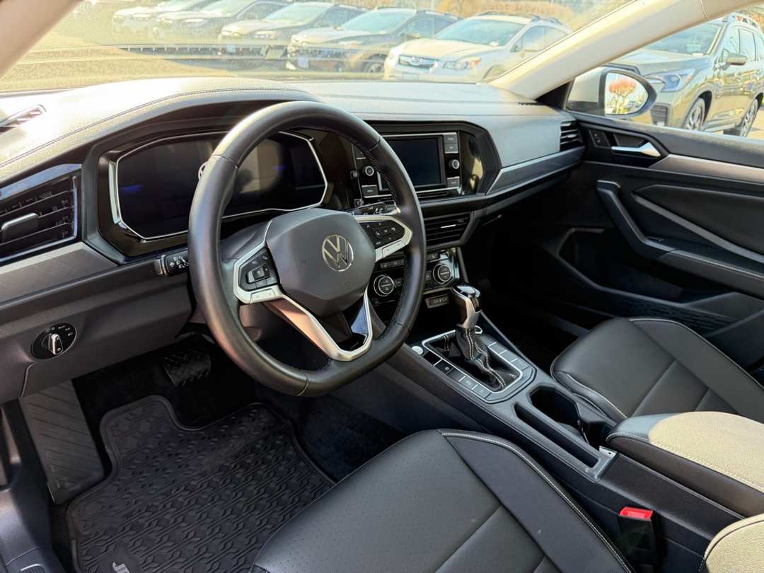 2024 Volkswagen Jetta 1.5T SE - Image 18