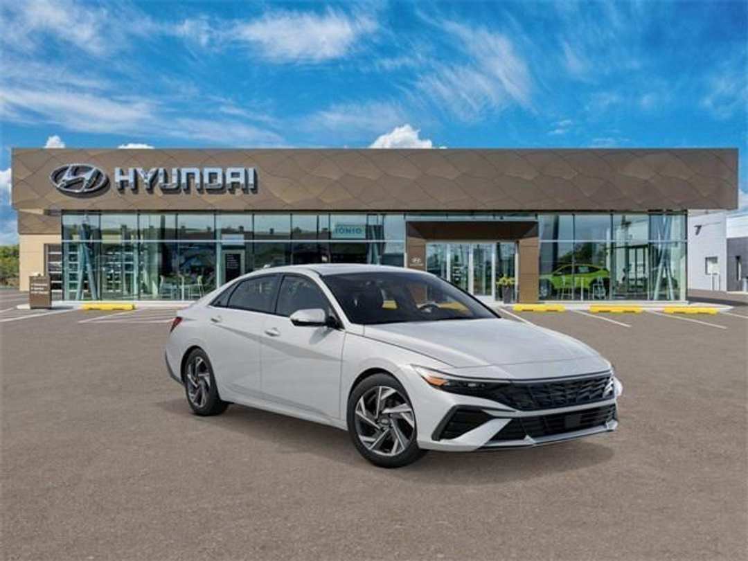 2026 Hyundai Elantra Limited - Image 2
