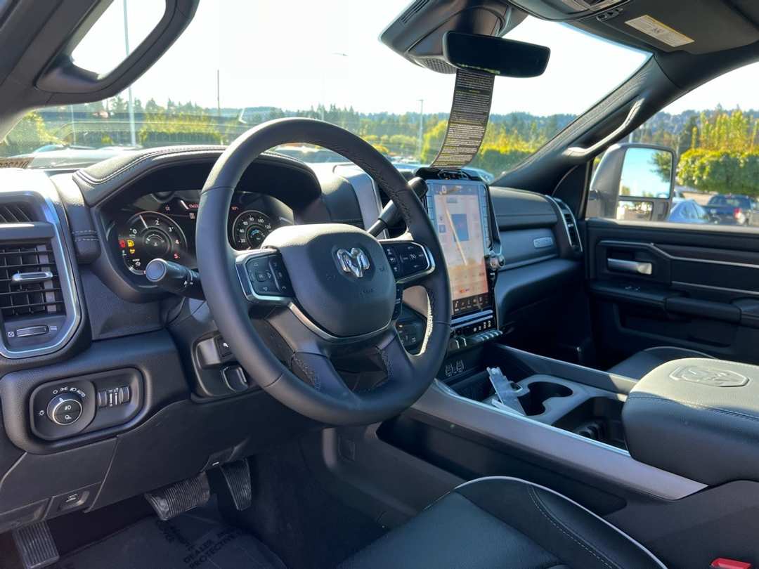 2026 Ram 2500 Laramie - Image 14