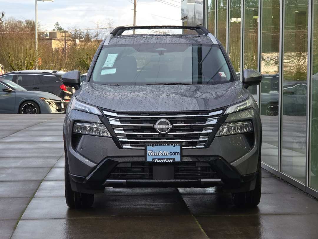 2026 Nissan Rogue Platinum - Image 8