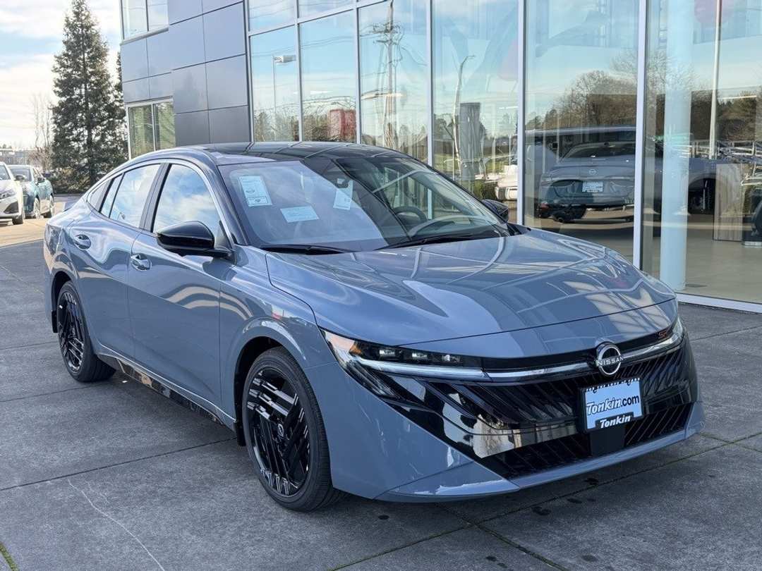 2026 Nissan Sentra SR - Image 2