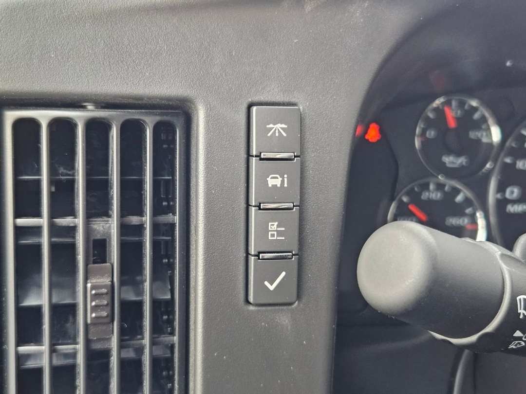 2025 Chevrolet Express 2500 Work - Image 42