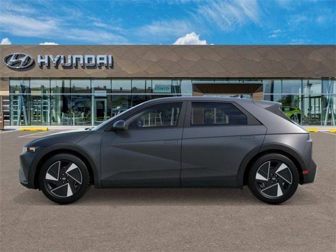 2026 Hyundai Ioniq 5 SEL - Image 3