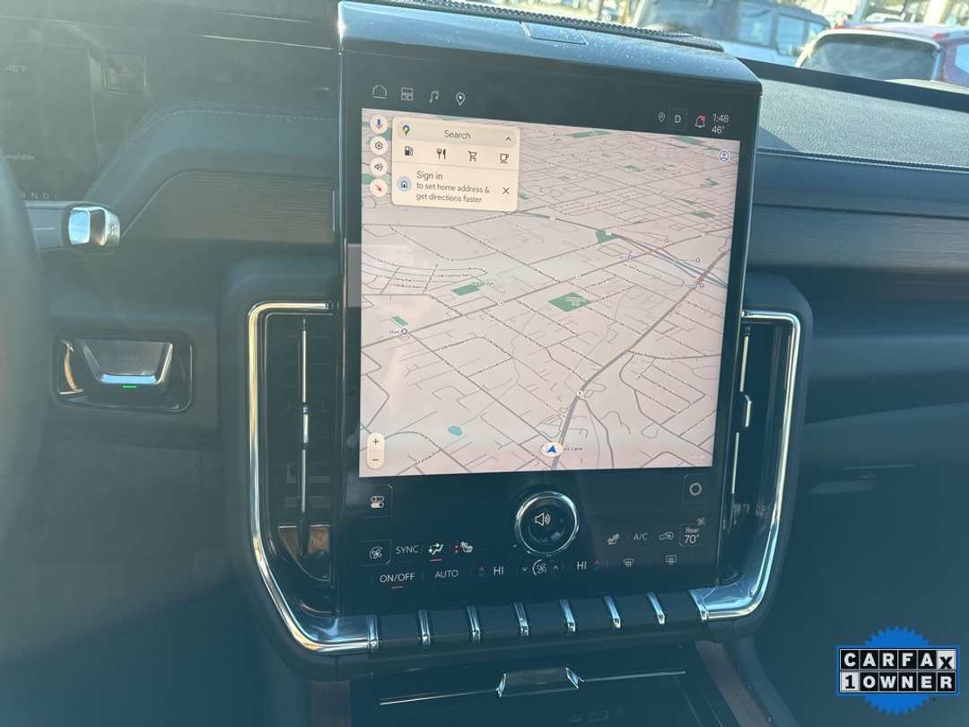 2025 GMC Yukon Denali - Image 24