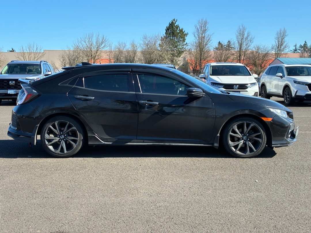 2017 Honda Civic Sport - Image 8