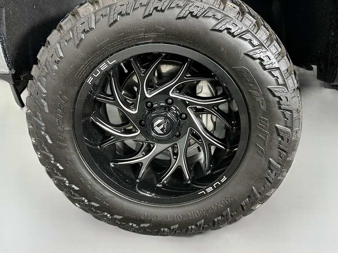 2023 Chevrolet Silverado 1500 LT - Image 32