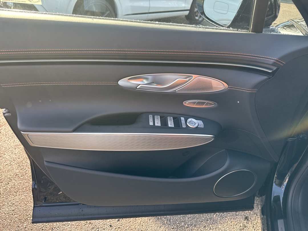 2026 Genesis Gv70 2.5T Sport Prestige - Image 15