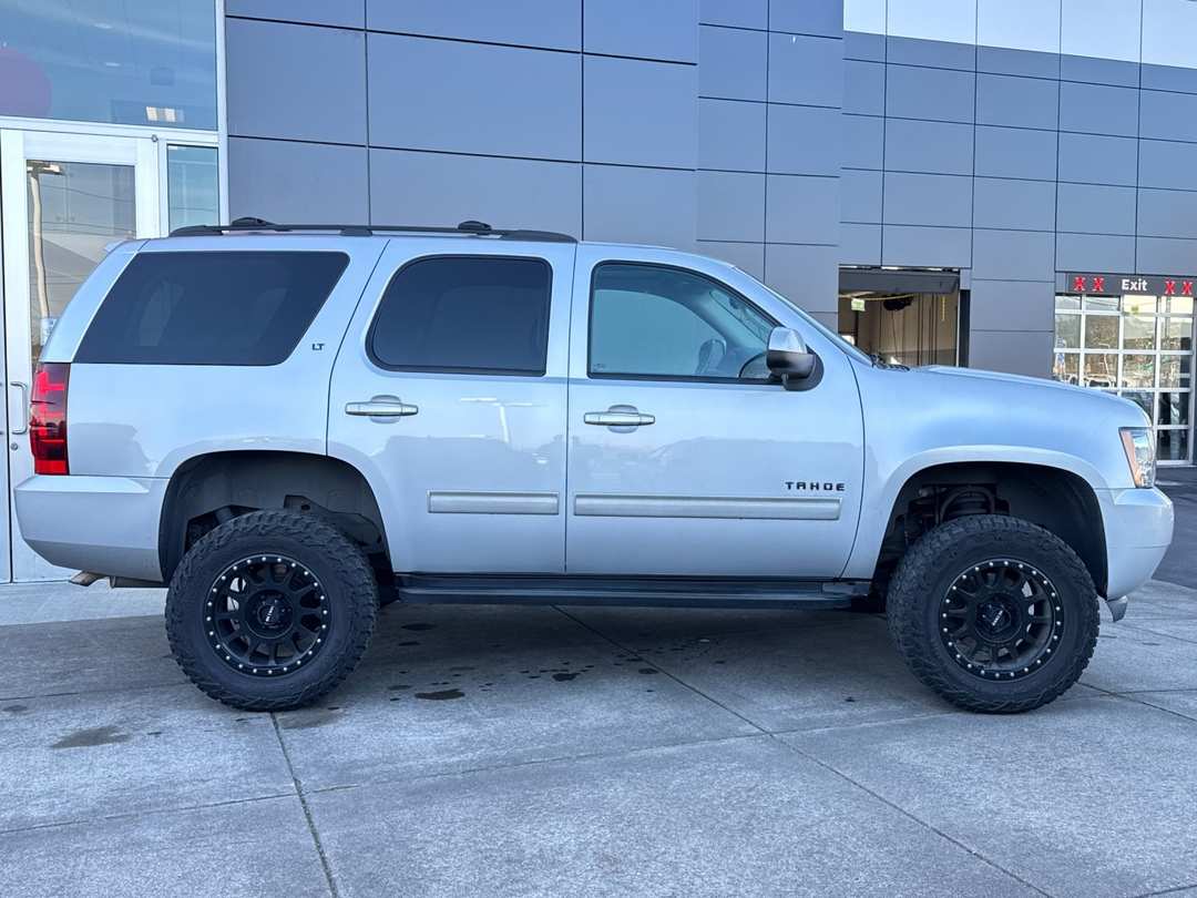 2014 Chevrolet Tahoe LT - Image 2