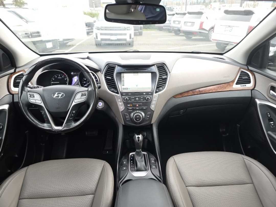 2017 Hyundai Santa Fe SE Ultimate - Image 34
