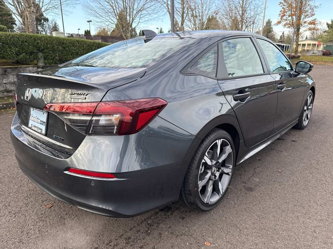 2026 Honda Civic Sport Touring - Image 3