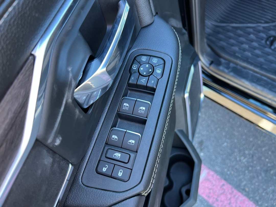 2026 Ram 3500 Laramie - Image 11