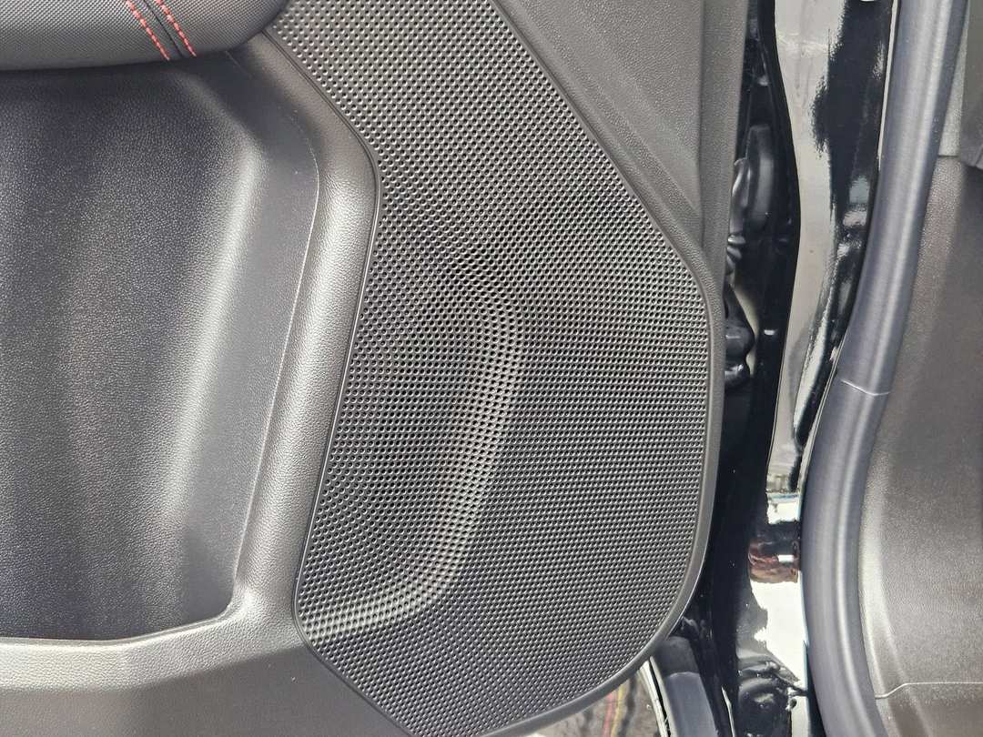 2026 Chevrolet Colorado Z71 - Image 13