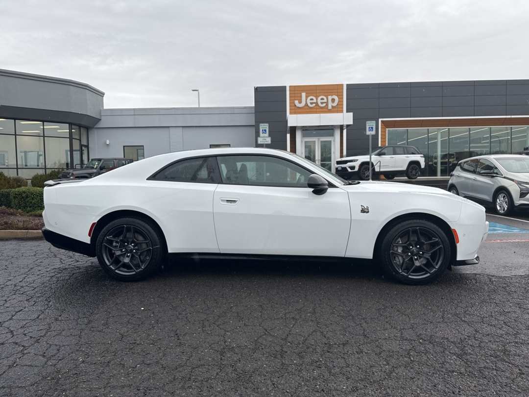 2026 Dodge Charger R/T Scat Pack - Image 8