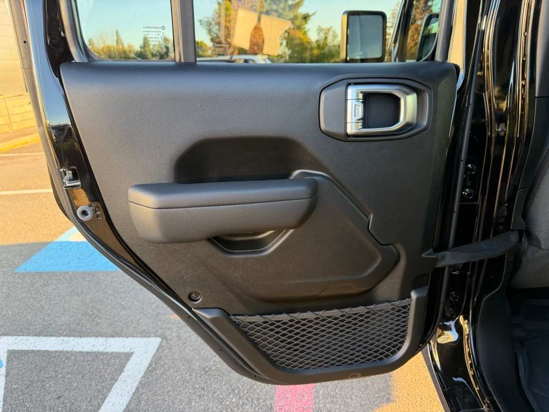 2026 Jeep Wrangler Sport - Image 27