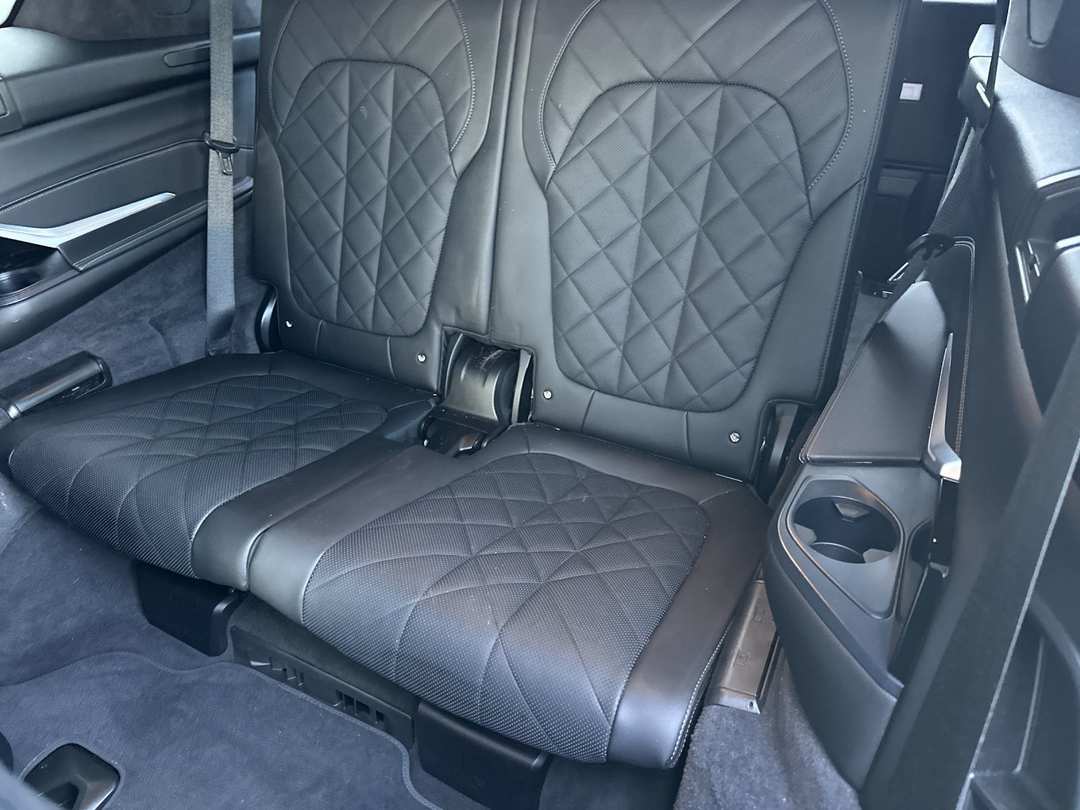 2024 BMW X7 xDrive40i - Image 14