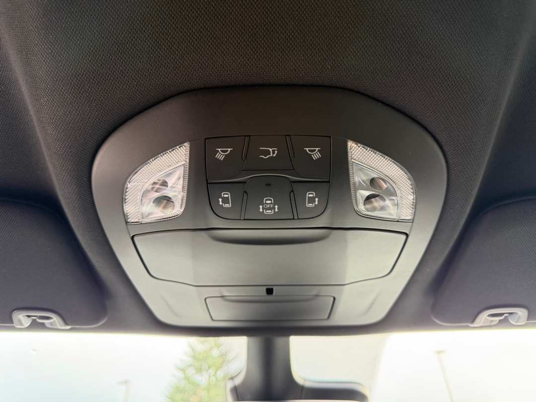 2026 Chrysler Pacifica Select - Image 26