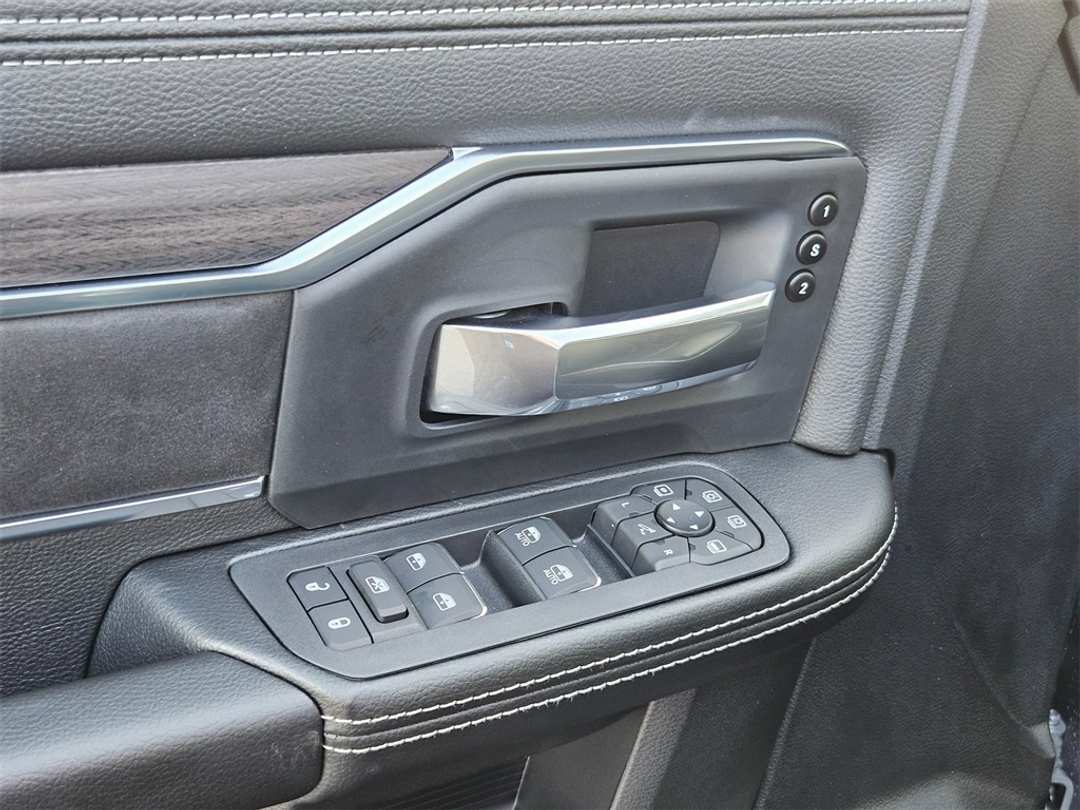 2026 Ram 2500 Laramie - Image 11