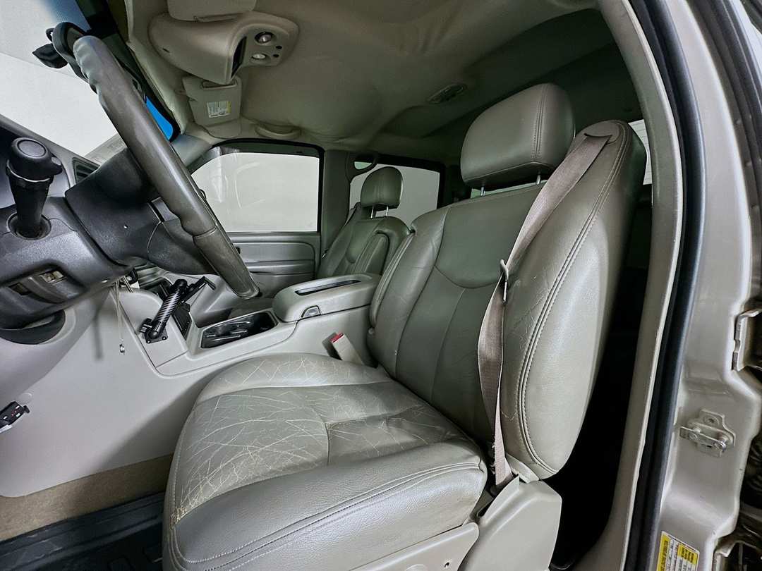 2006 Chevrolet Silverado 2500Hd LT - Image 20