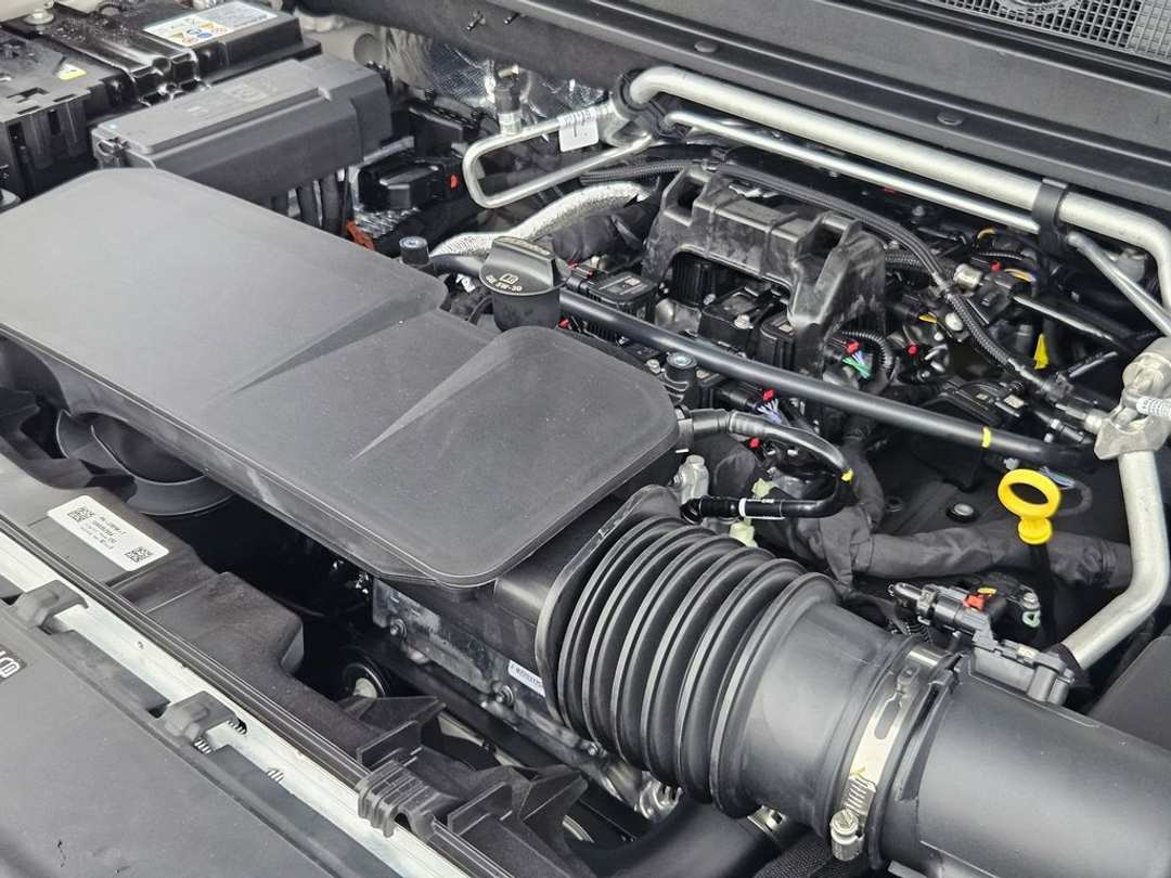 2026 Chevrolet Colorado ZR2 - Image 46