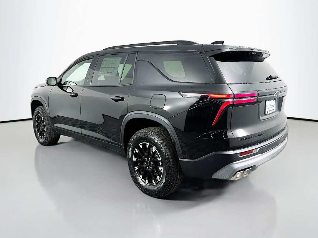 2026 Chevrolet Traverse Z71 - Image 5