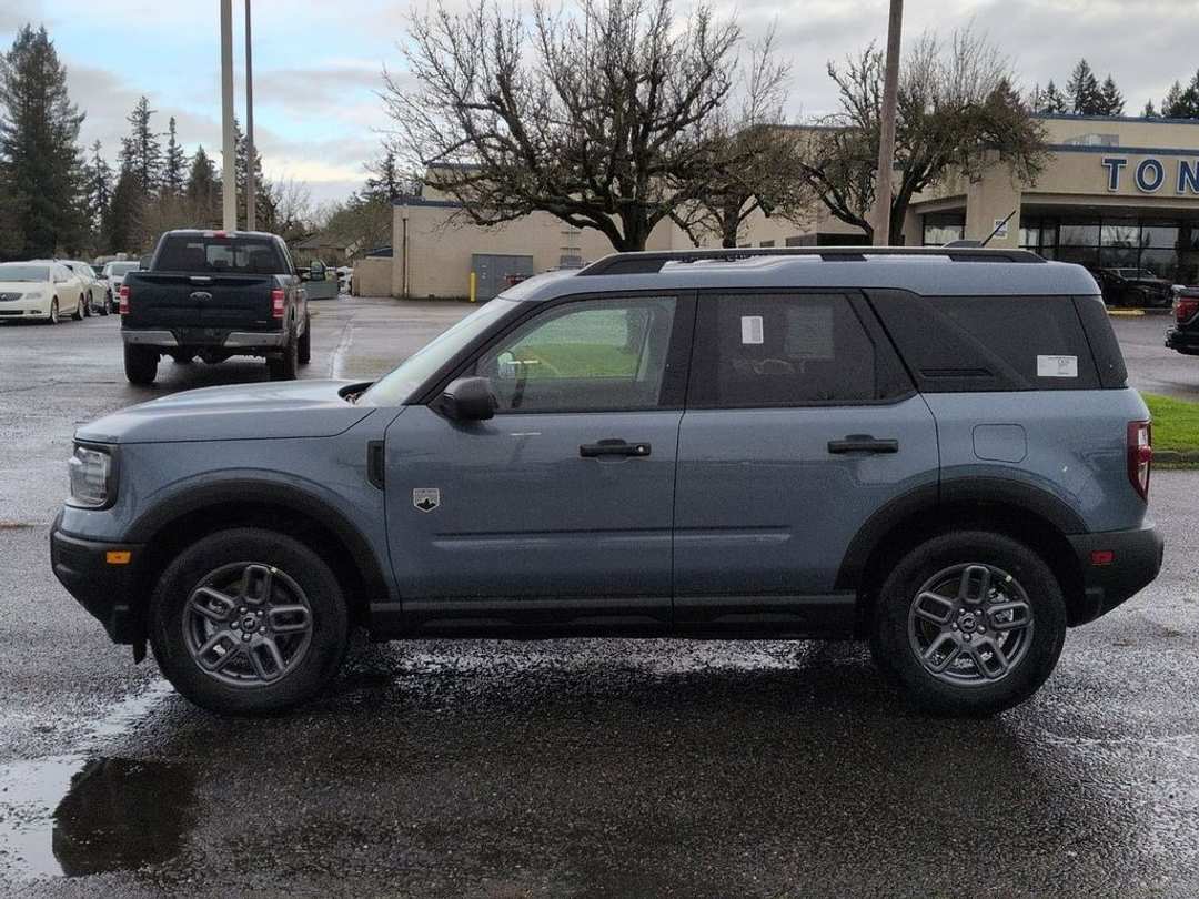 2025 Ford Bronco Sport Big Bend - Image 2