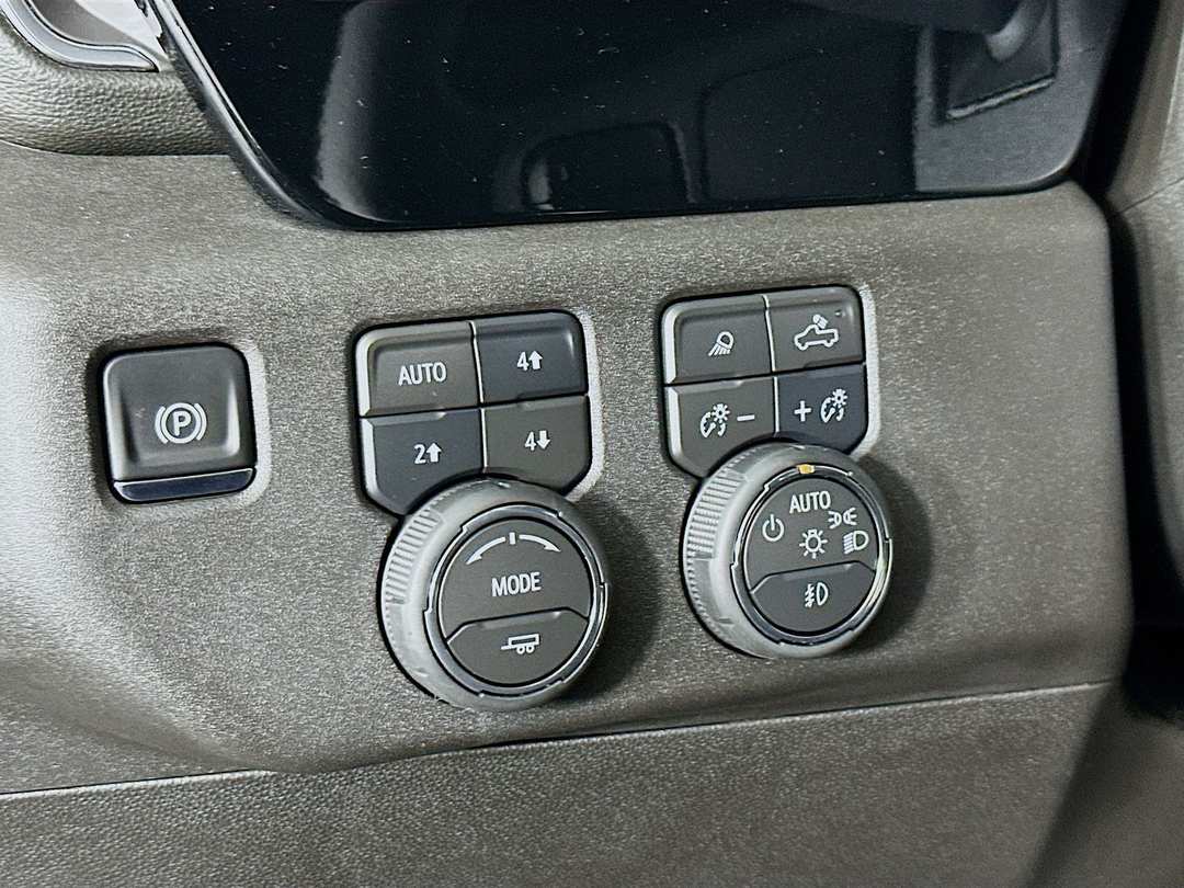 2025 Chevrolet Silverado 2500Hd LT - Image 11