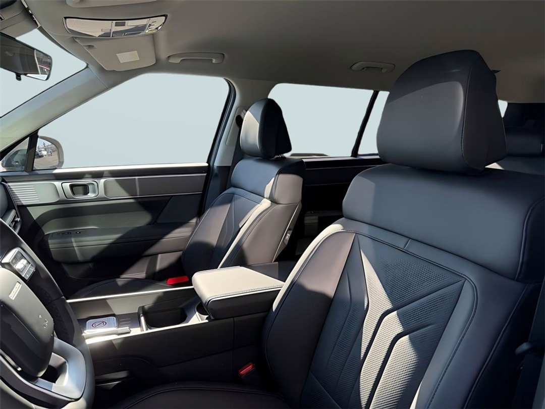 2026 Hyundai Santa Fe SEL - Image 14