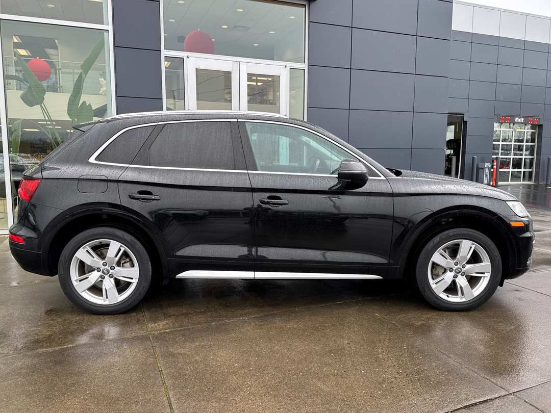 2018 Audi Q5 2.0T Premium Plus - Image 2