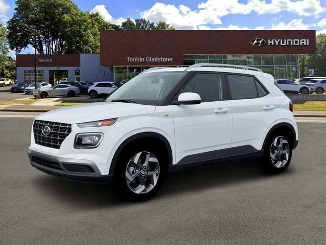 2026 Hyundai Venue SEL - Image 2