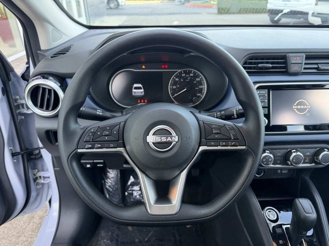 2025 Nissan Versa 1.6 SV - Image 24