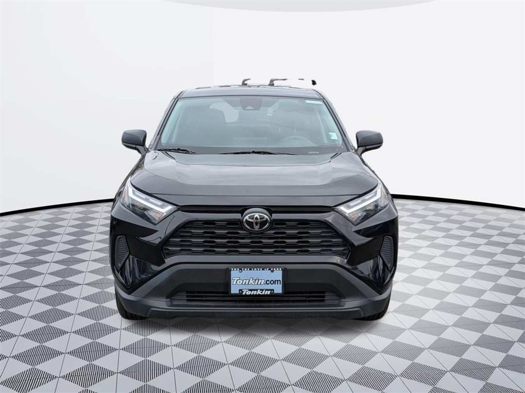 2024 Toyota Rav4 LE - Image 9
