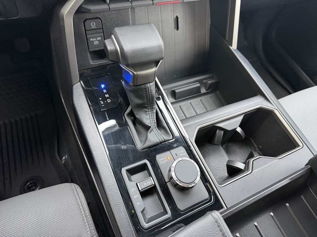 2025 Toyota Tundra SR5 - Image 24