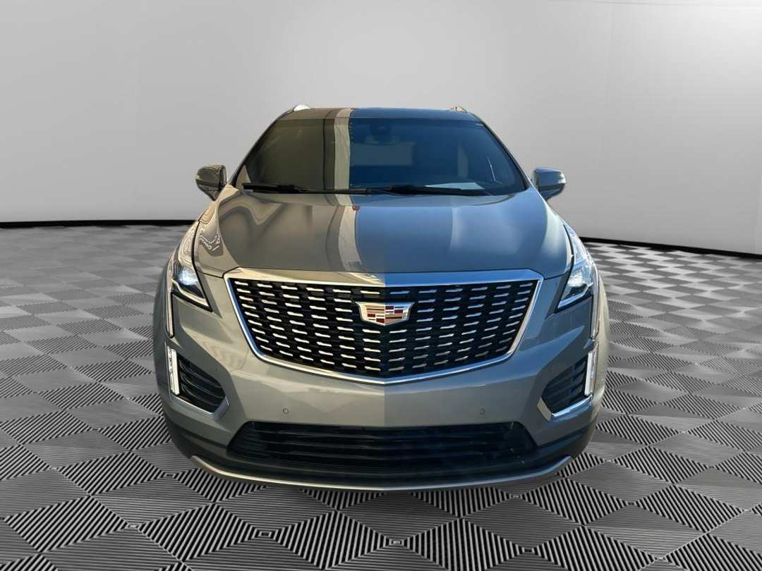 2023 Cadillac Xt5 Premium Luxury - Image 2