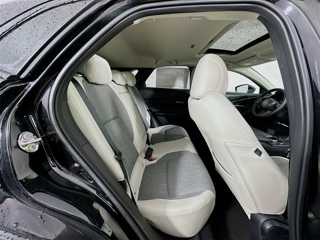 2026 MAZDA Cx-30 2.5 S Aire Edition - Image 28