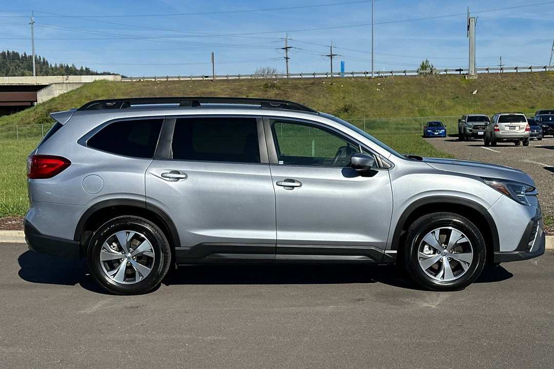 2024 Subaru Ascent Premium - Image 2
