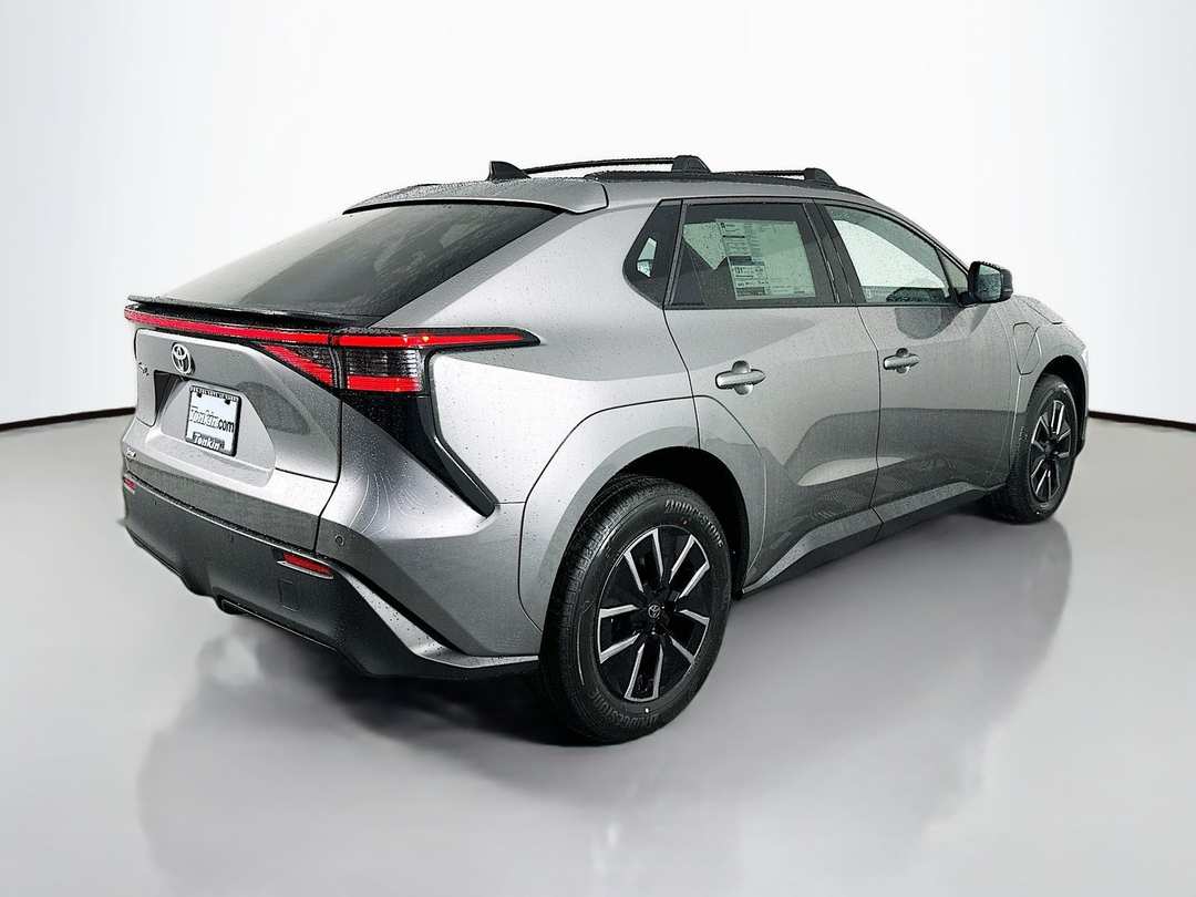 2026 Toyota Bz XLE Plus - Image 7