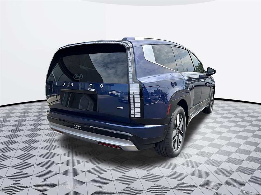 2026 Hyundai Ioniq 9 SEL - Image 6