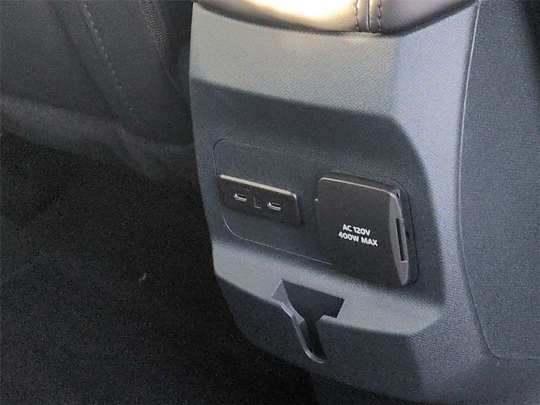 2026 Ford Maverick Lariat - Image 29