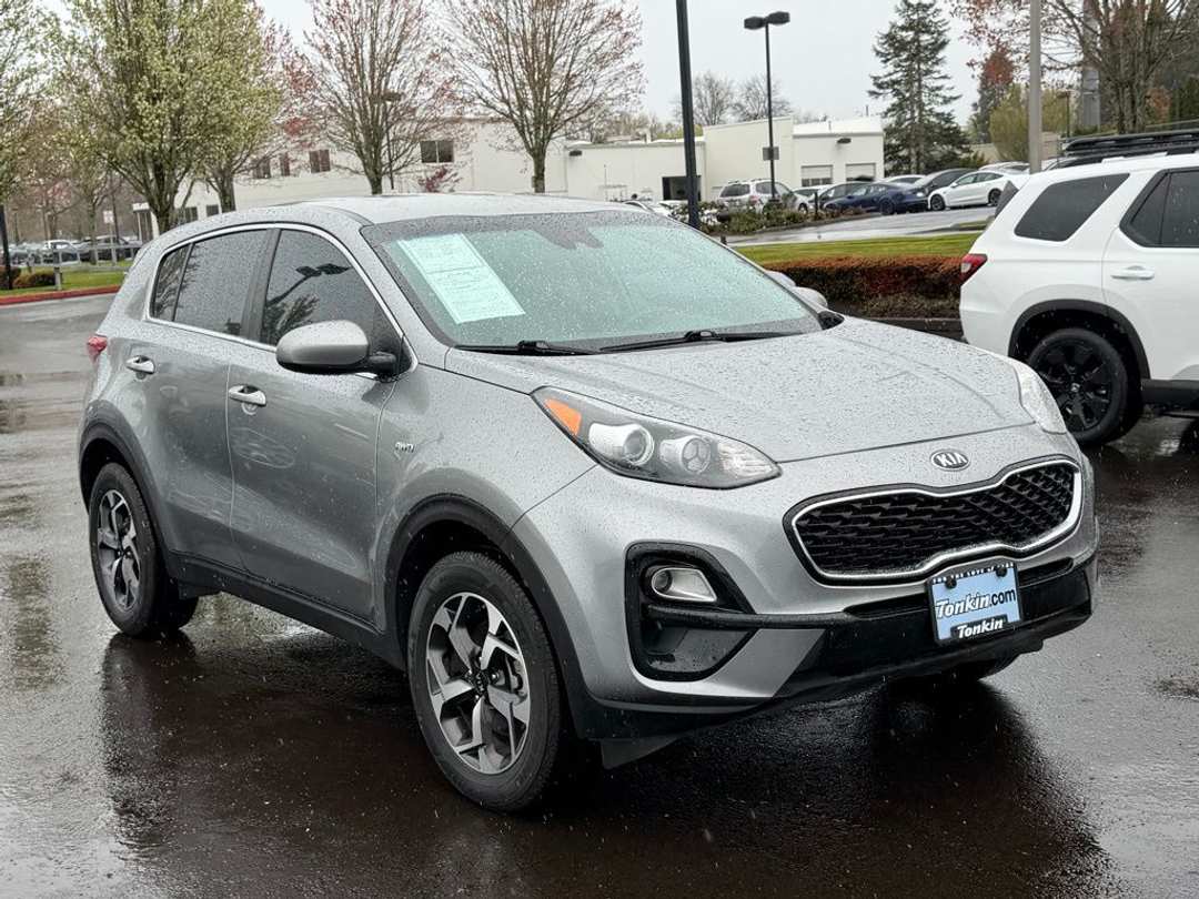2021 Kia Sportage LX - Image 2
