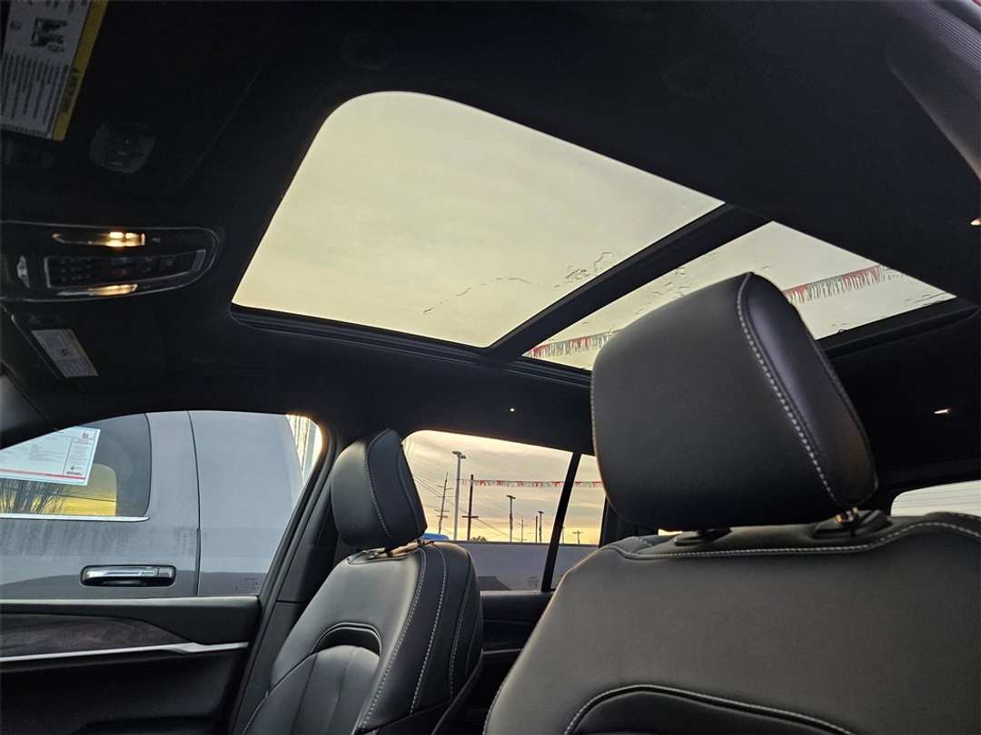 2025 Jeep Grand Cherokee Limited - Image 27