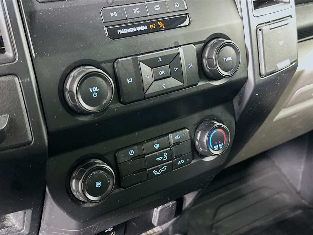 2020 Ford F-150 XL - Image 16