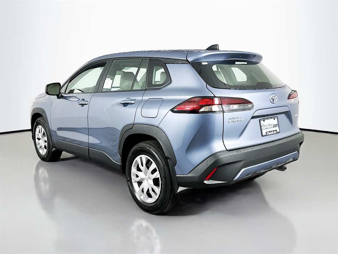 2026 Toyota Corolla Cross L - Image 5