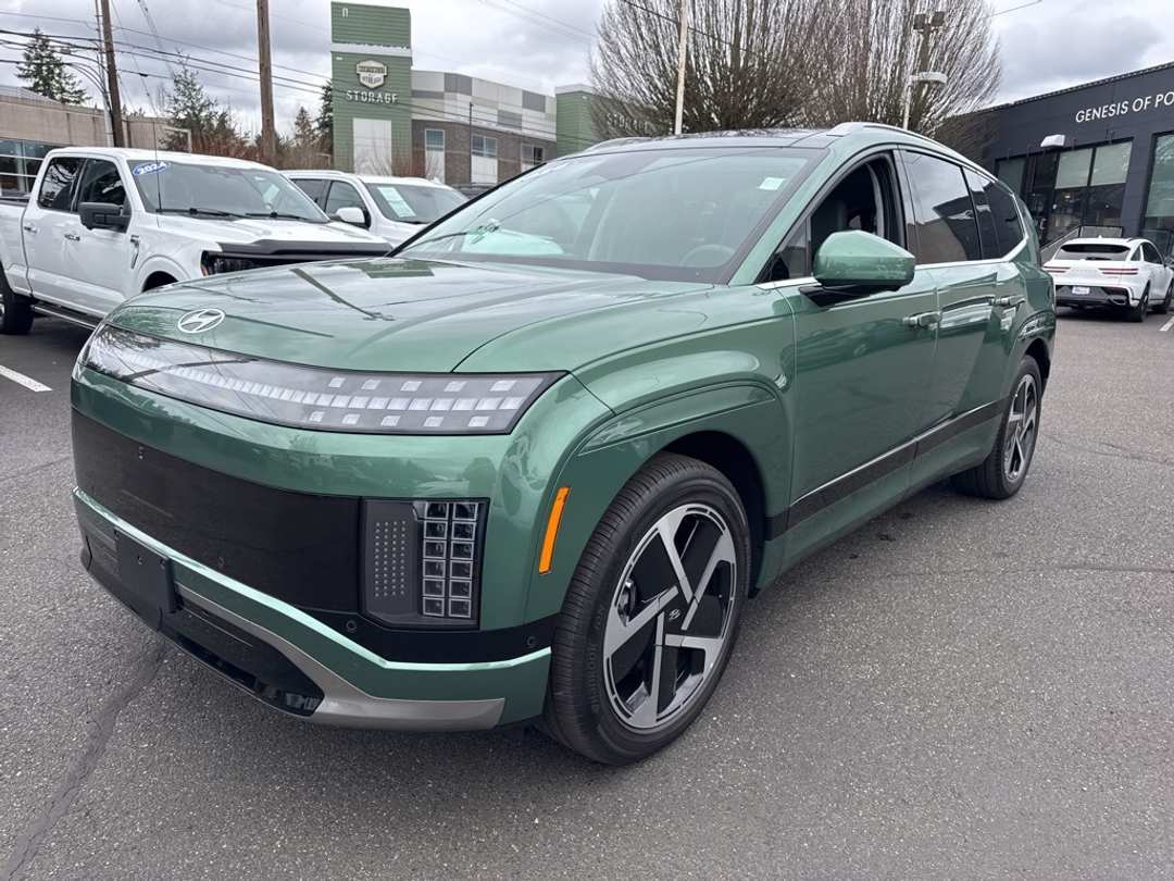 2026 Hyundai Ioniq 9 Performance Calligraphy - Image 3