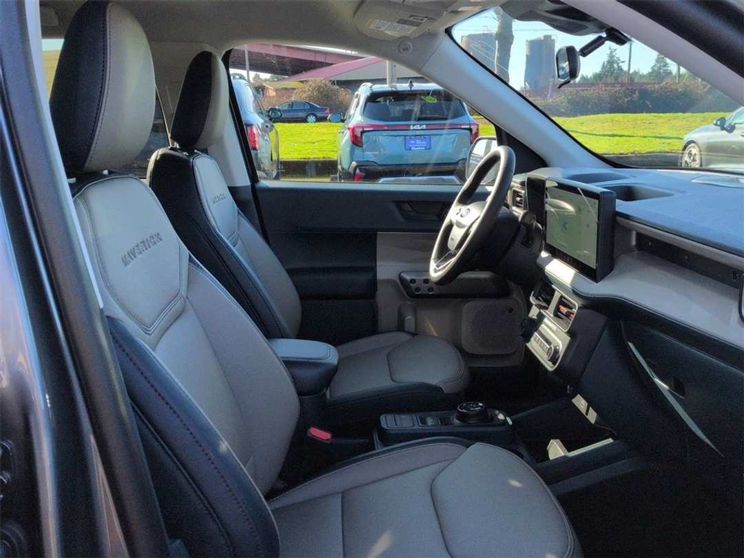2026 Ford Maverick Lariat - Image 30