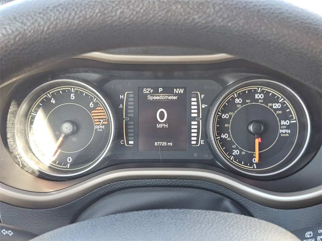 2018 Jeep Cherokee Latitude - Image 16