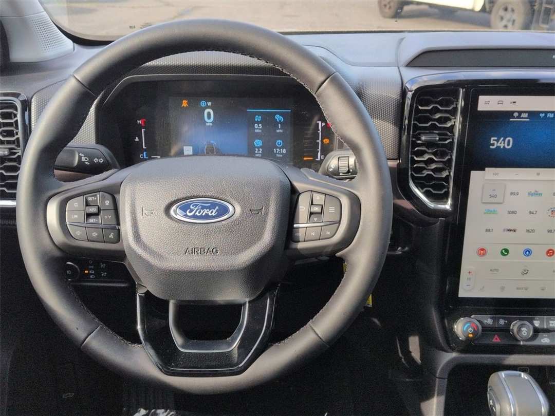 2025 Ford Ranger XLT - Image 14