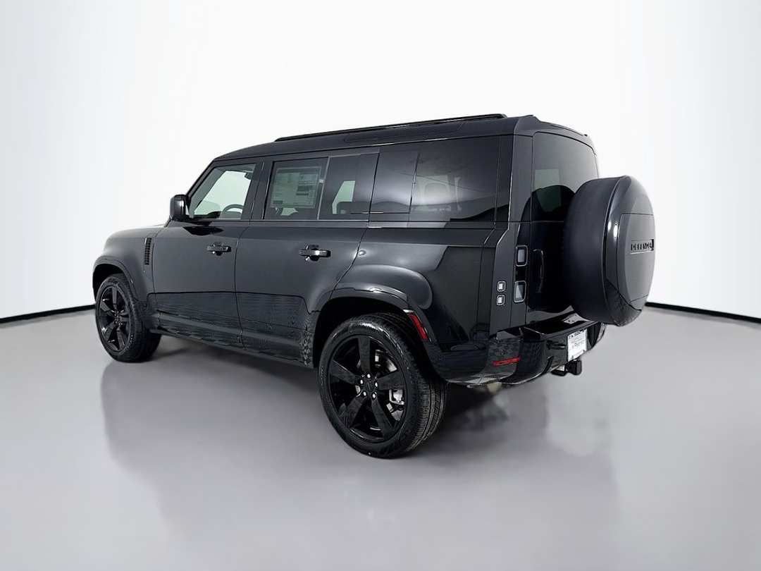 2026 Land Rover Defender 110 XDynamic SE - Image 3