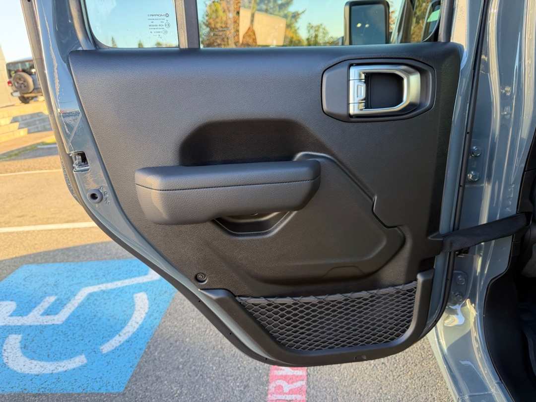 2026 Jeep Wrangler Sport - Image 28