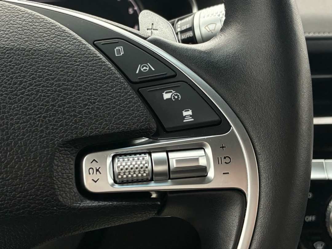 2023 Genesis G80 2.5T - Image 13