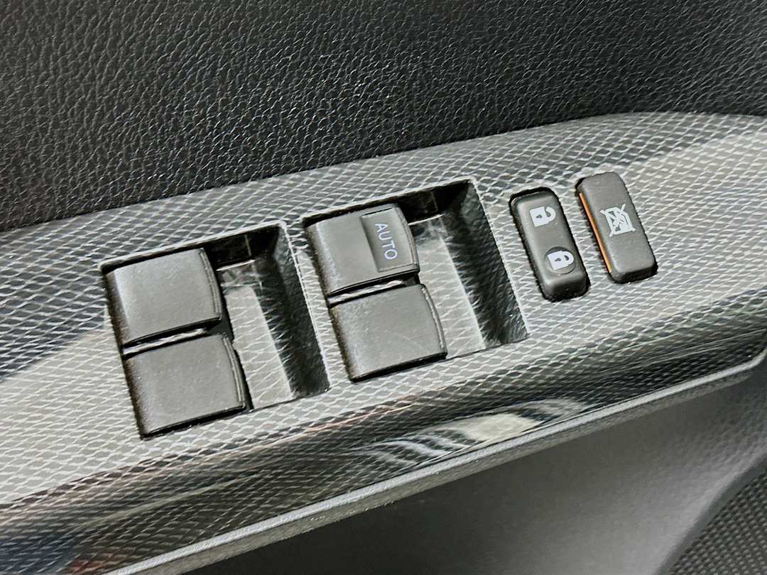 2018 Toyota Rav4 Adventure - Image 18